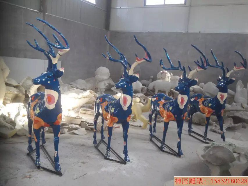 玻璃钢仿真卡通彩绘鹿雕塑 动物雕塑卡通景观雕塑 蓝色梅花鹿